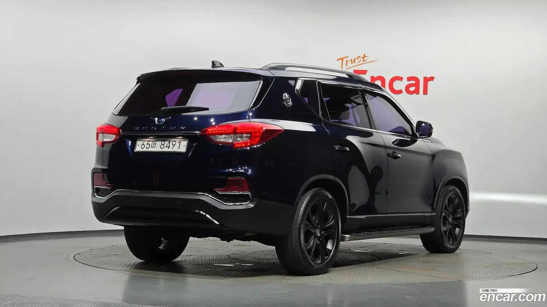 Main__Slider__Photo:Rexton KG Mobility 2018.6-1