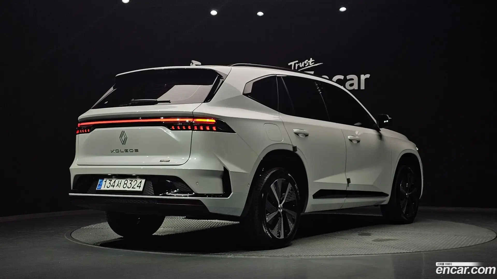 Main__Slider__Photo:Grand Koleos Renault Korea 2024.11-1