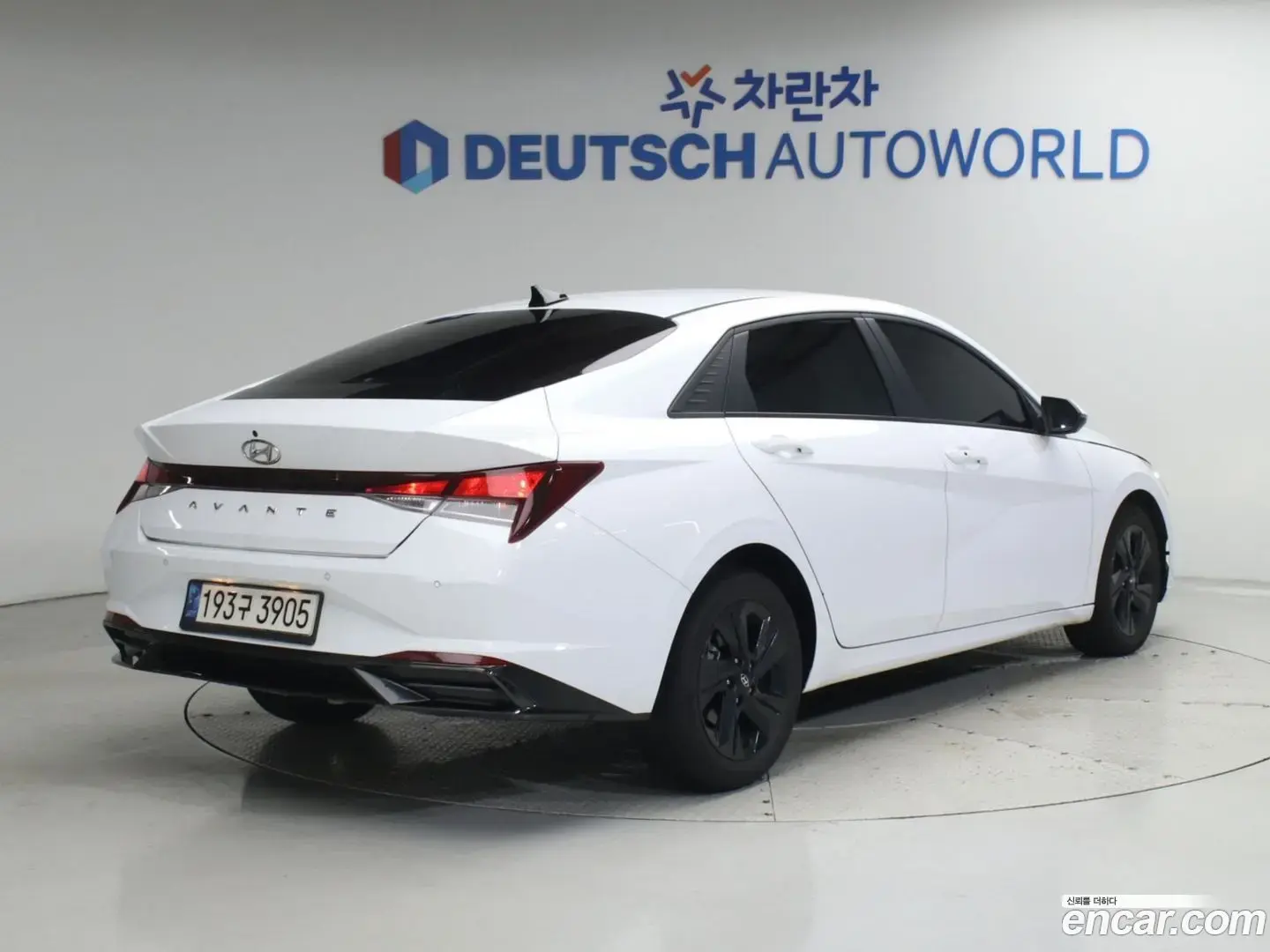 Main__Slider__Photo:AVANTE Hyundai 2021.10-1