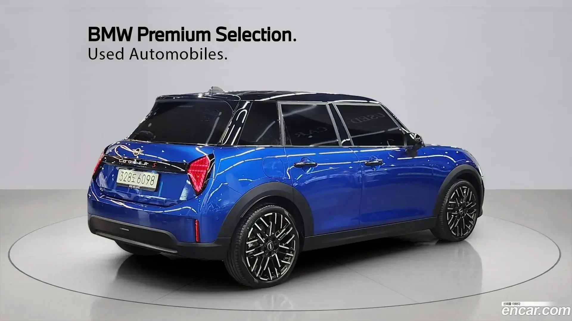Main__Slider__Photo:Cooper Mini 2025.11-1