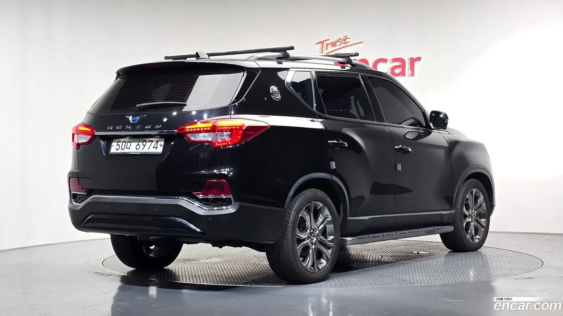 Main__Slider__Photo:Rexton KG Mobility 2018.9-1
