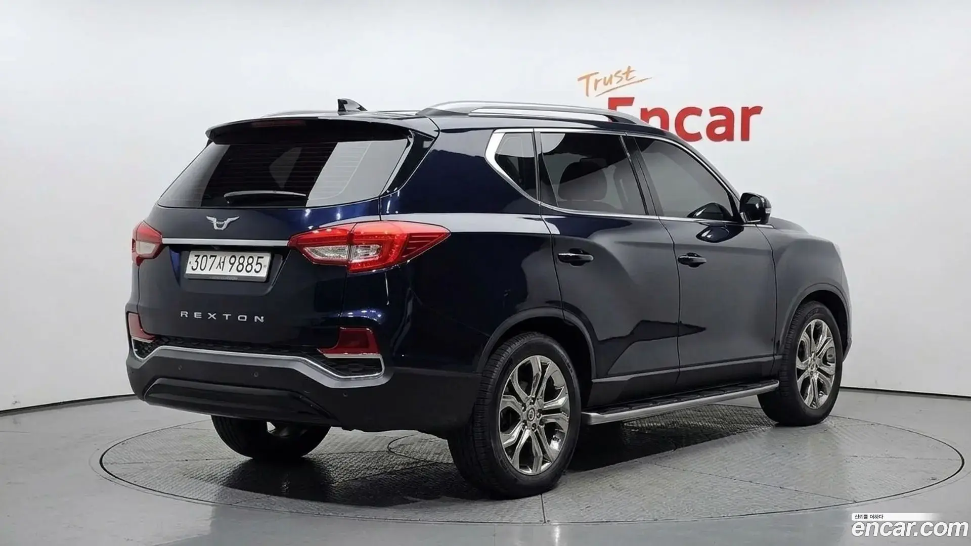Main__Slider__Photo:Rexton KG Mobility 2019.10-1