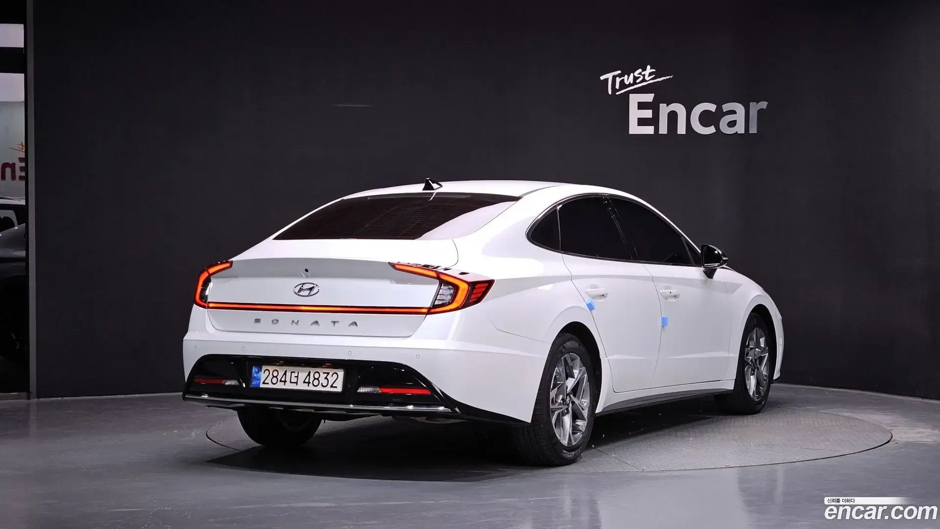 Main__Slider__Photo:Sonata Hyundai 2021.9-1