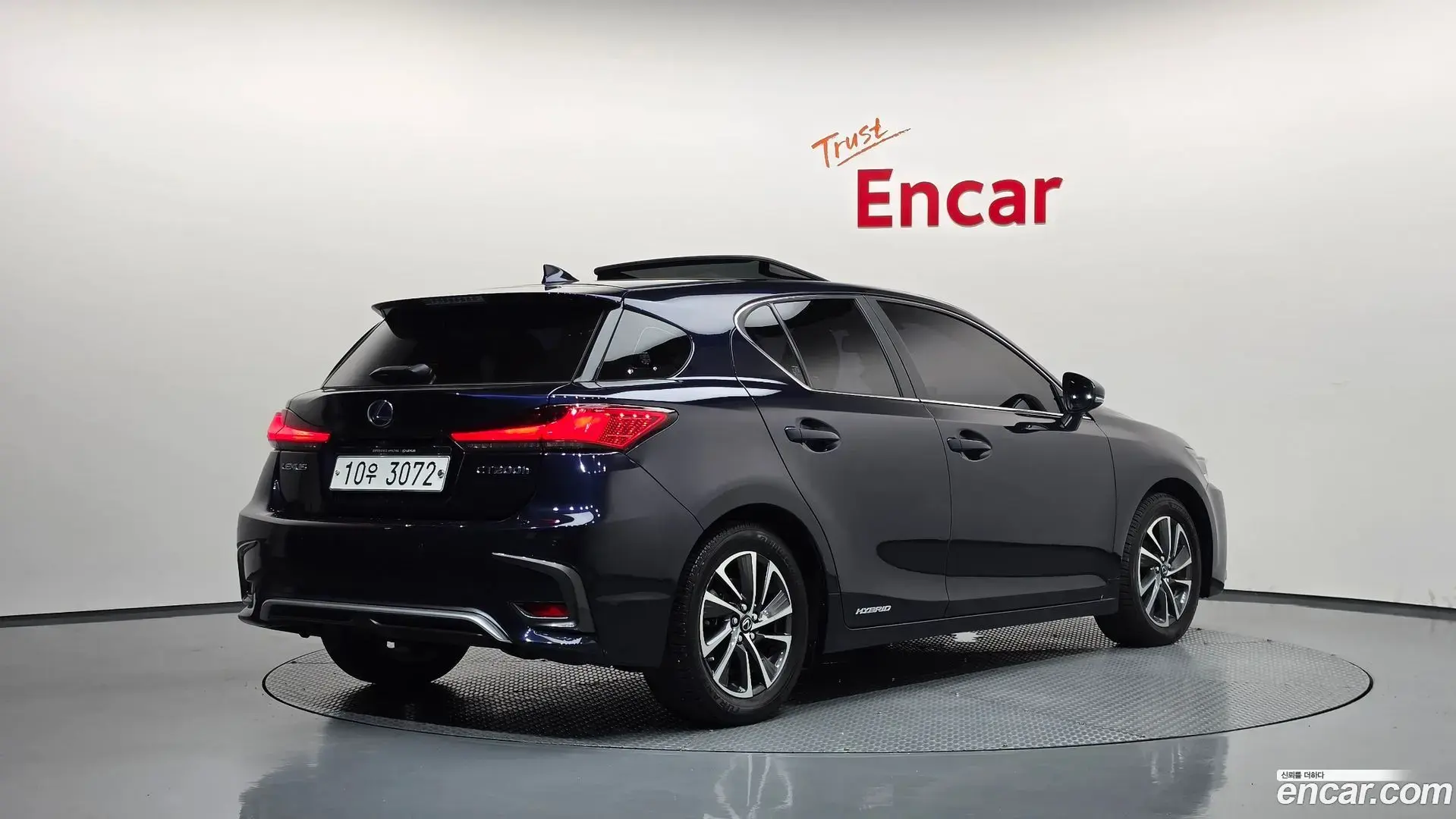 Main__Slider__Photo:CT200h Lexus 2018.0-1