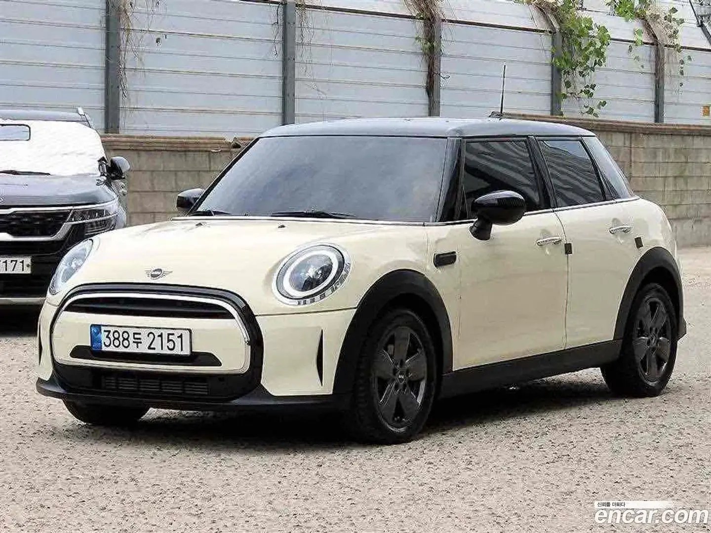 Main__Slider__Photo:Cooper Mini 2022.5-1