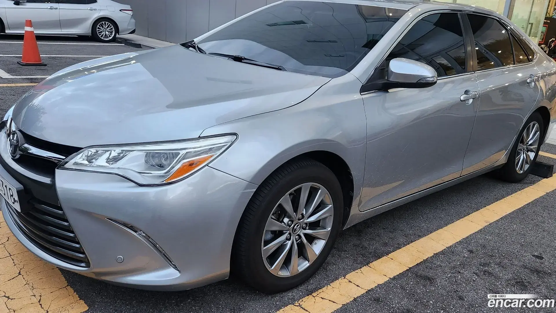 Main__Slider__Photo:Camry Toyota 2016.9-1