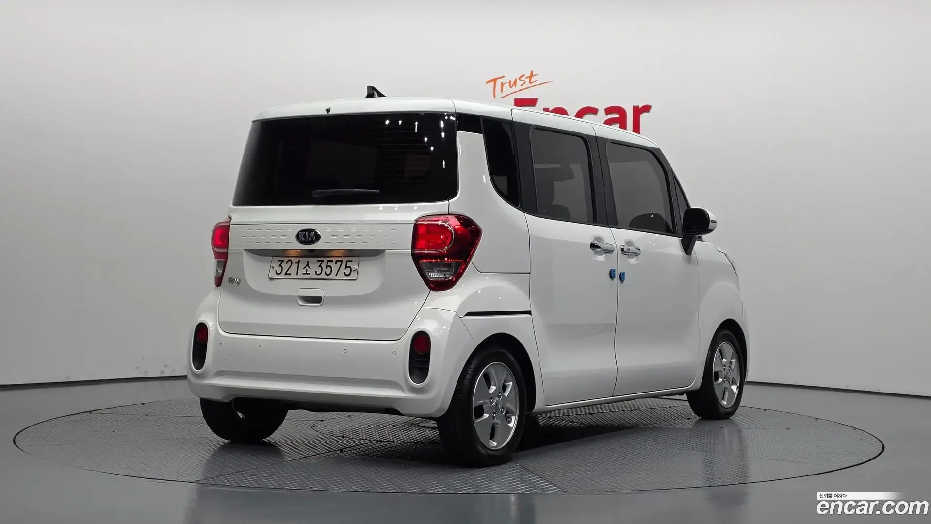Main__Slider__Photo:RAY Kia 2021.6-1