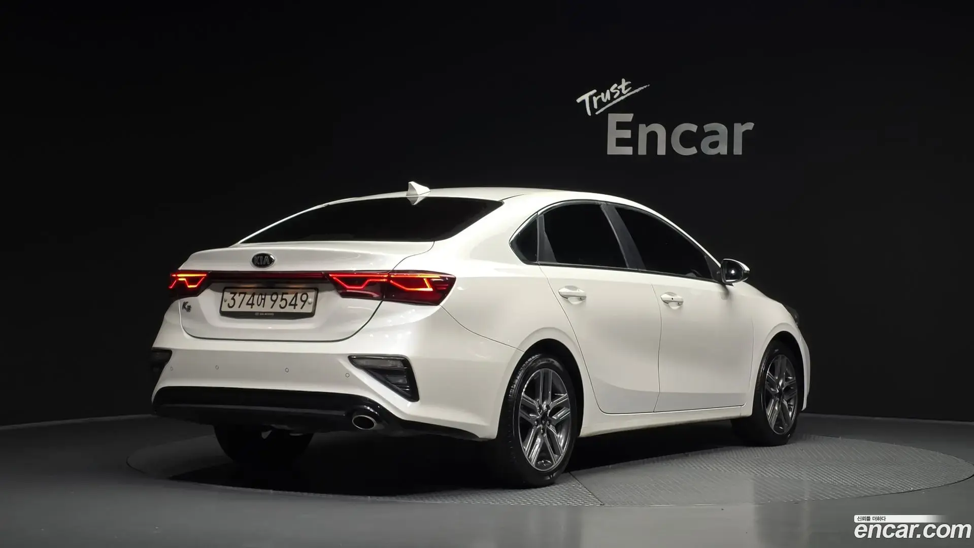 Main__Slider__Photo:K3 Kia 2019.8-1