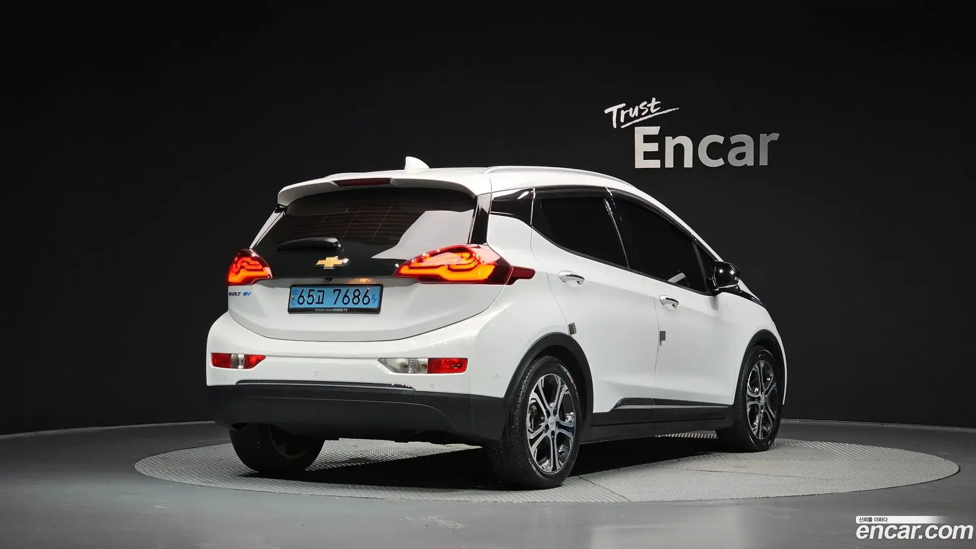 Main__Slider__Photo:Bolt EV Chevrolet 2019.11-1