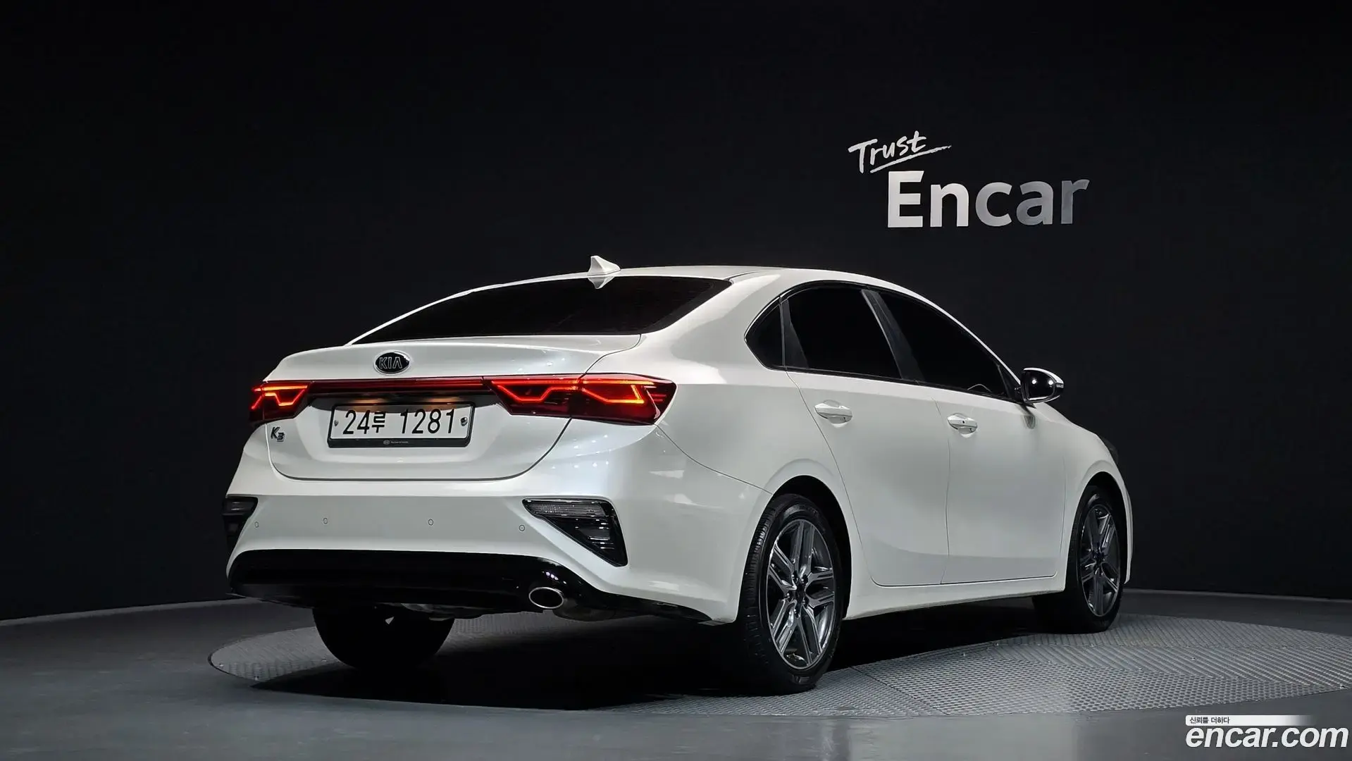 Main__Slider__Photo:K3 Kia 2019.4-1