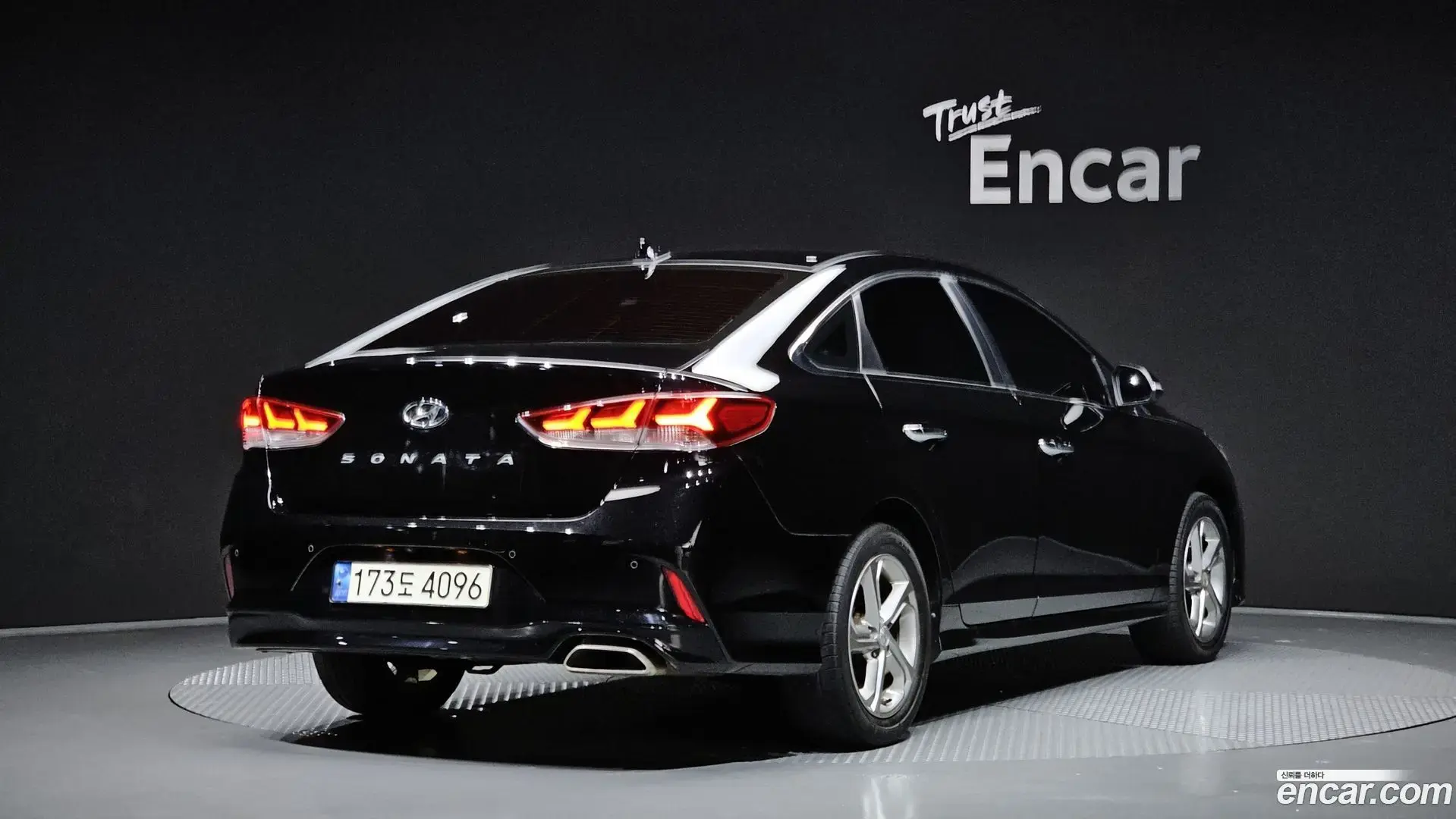 Main__Slider__Photo:Sonata Hyundai 2018.9-1