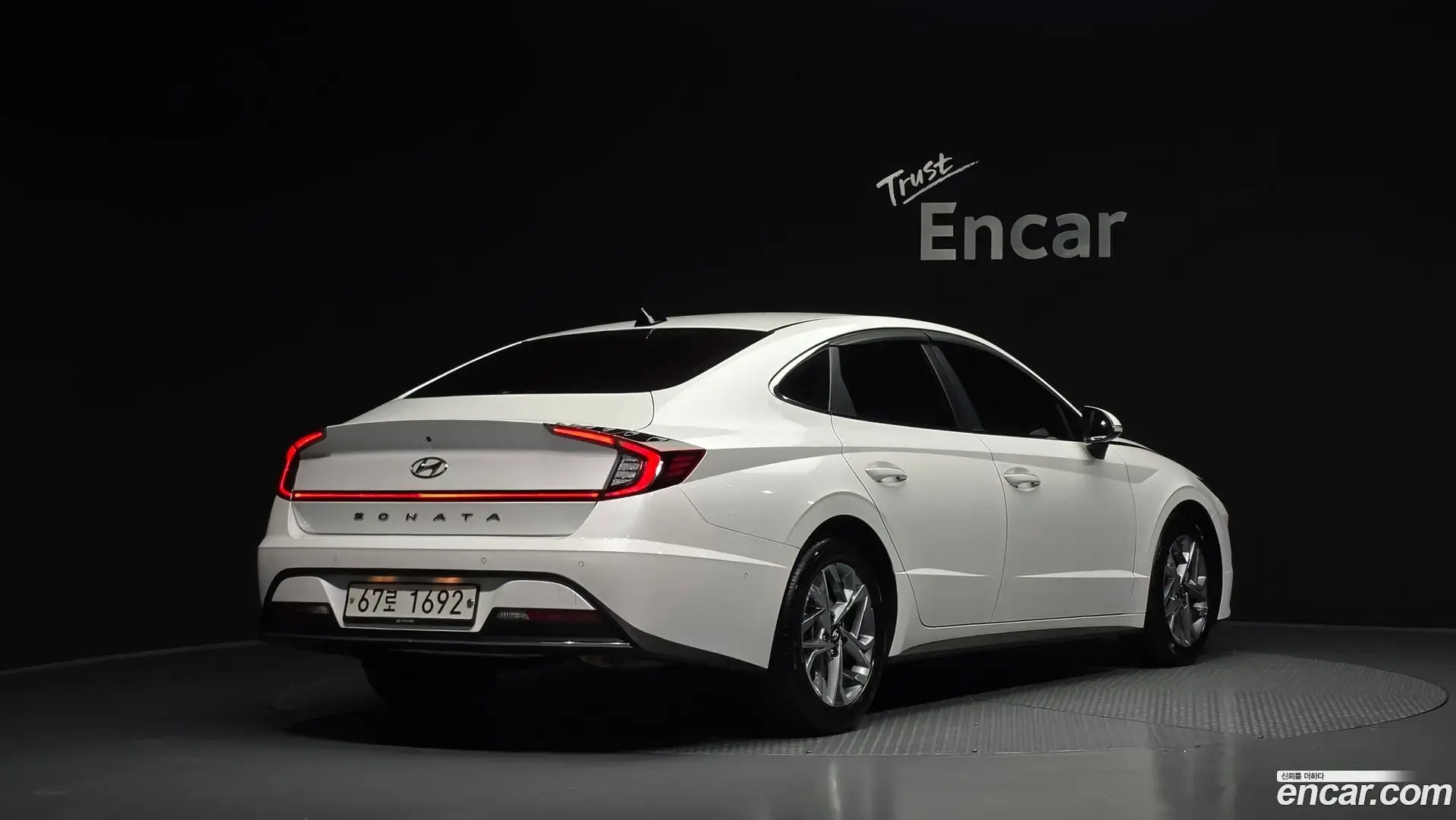 Main__Slider__Photo:Sonata Hyundai 2019.5-1