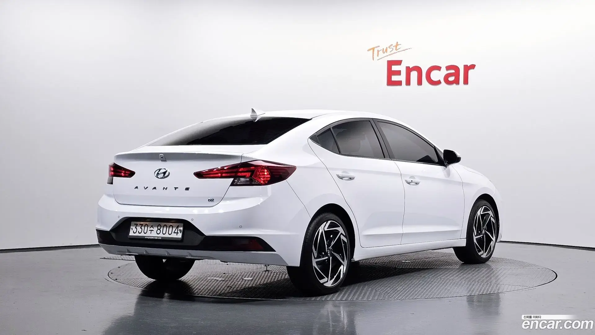Main__Slider__Photo:AVANTE Hyundai 2019.9-1