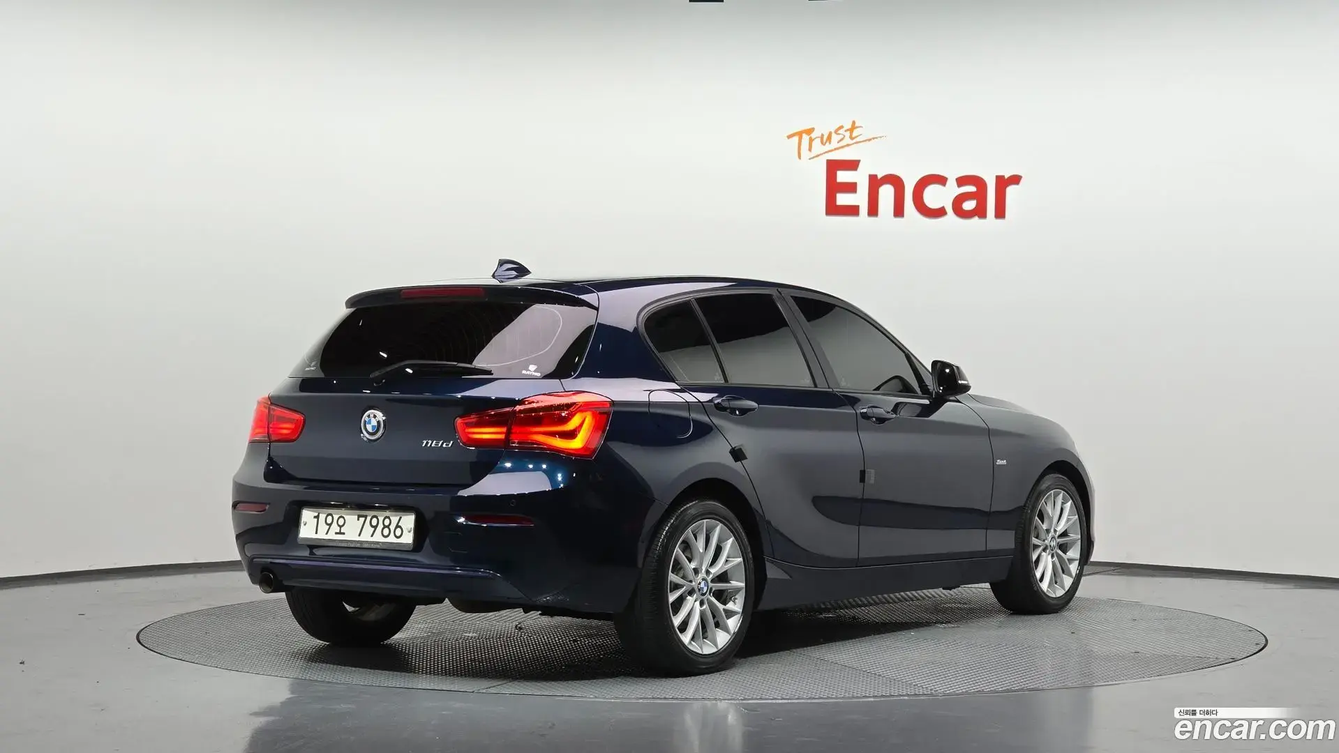 Main__Slider__Photo:1-Series BMW 2016.7-1