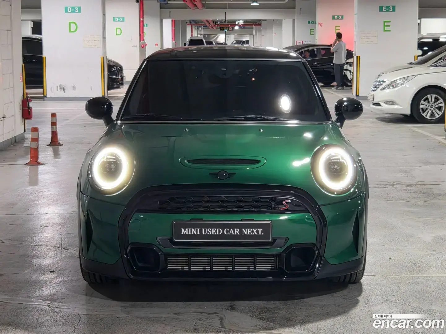 Main__Slider__Photo:Cooper Mini 2021.8-1