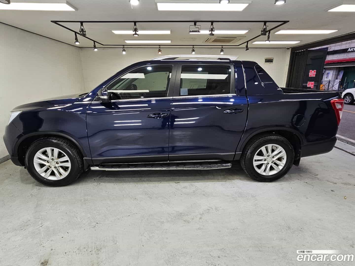 Rexton KG Mobility 2018.3-INNER-008
