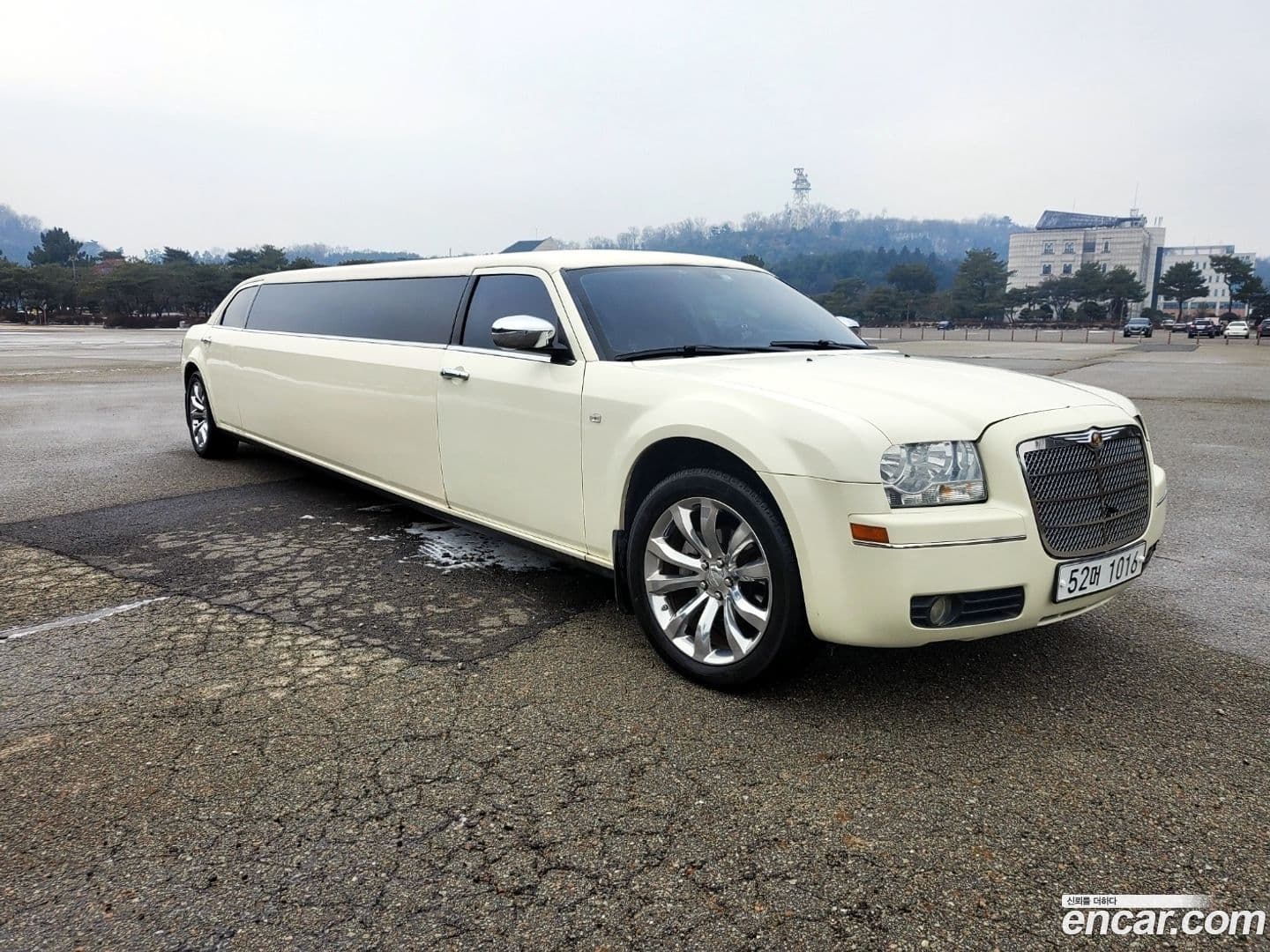 Main__Slider__Photo:300C Chrysler 2008.9-0