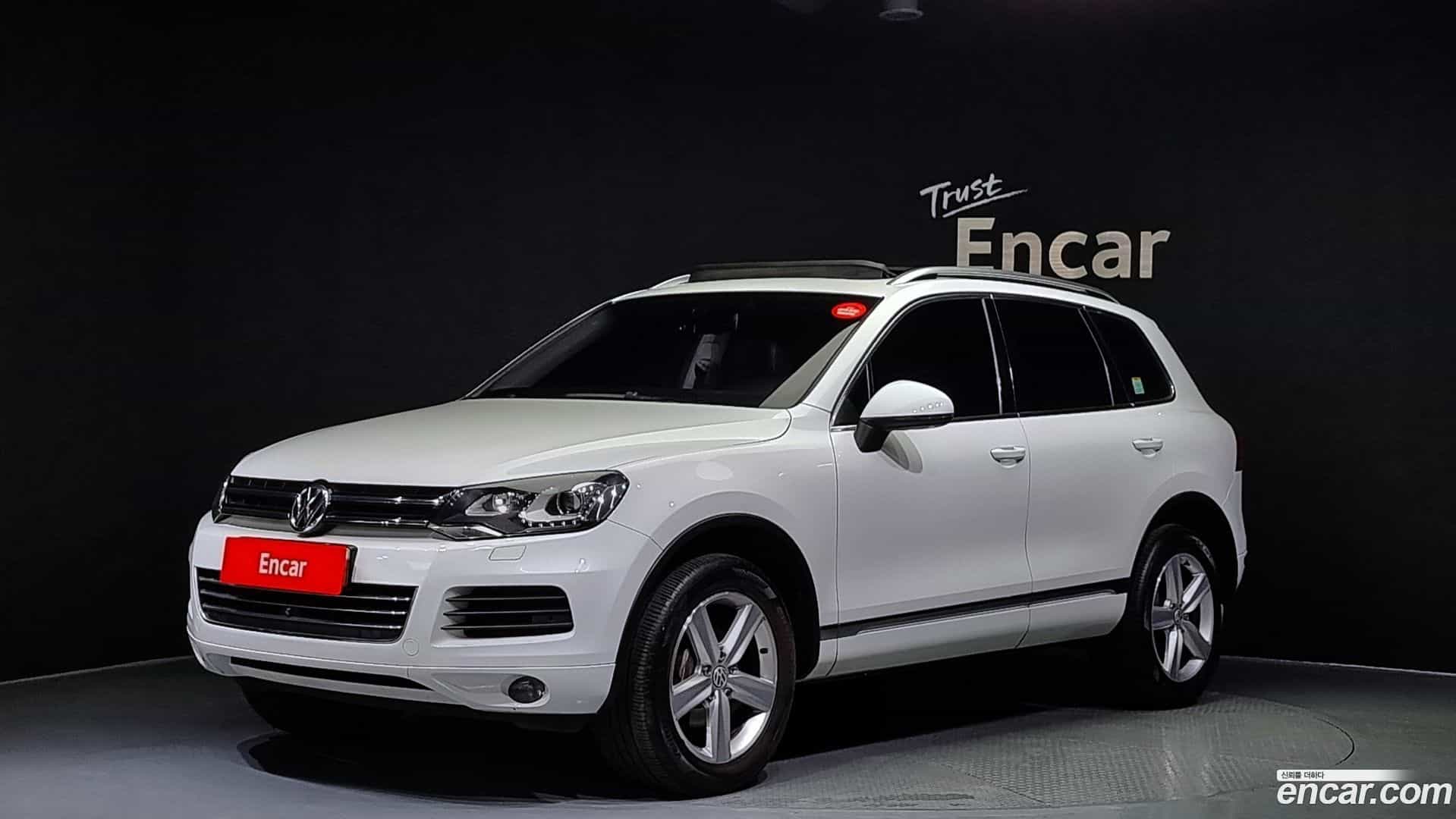 Touareg Volkswagen 2012.11-OUTER-001