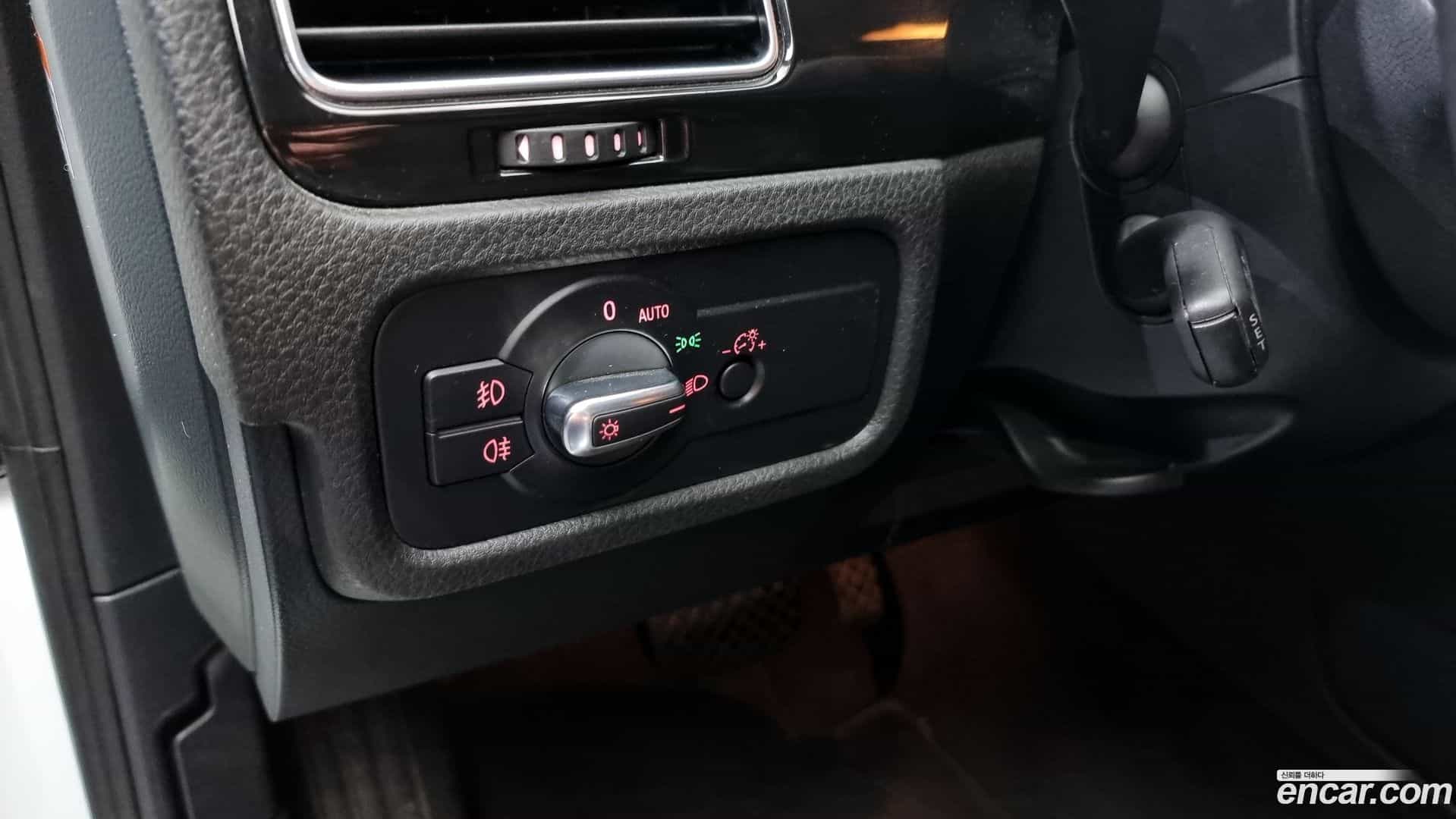 Touareg Volkswagen 2012.11-OPTION-021