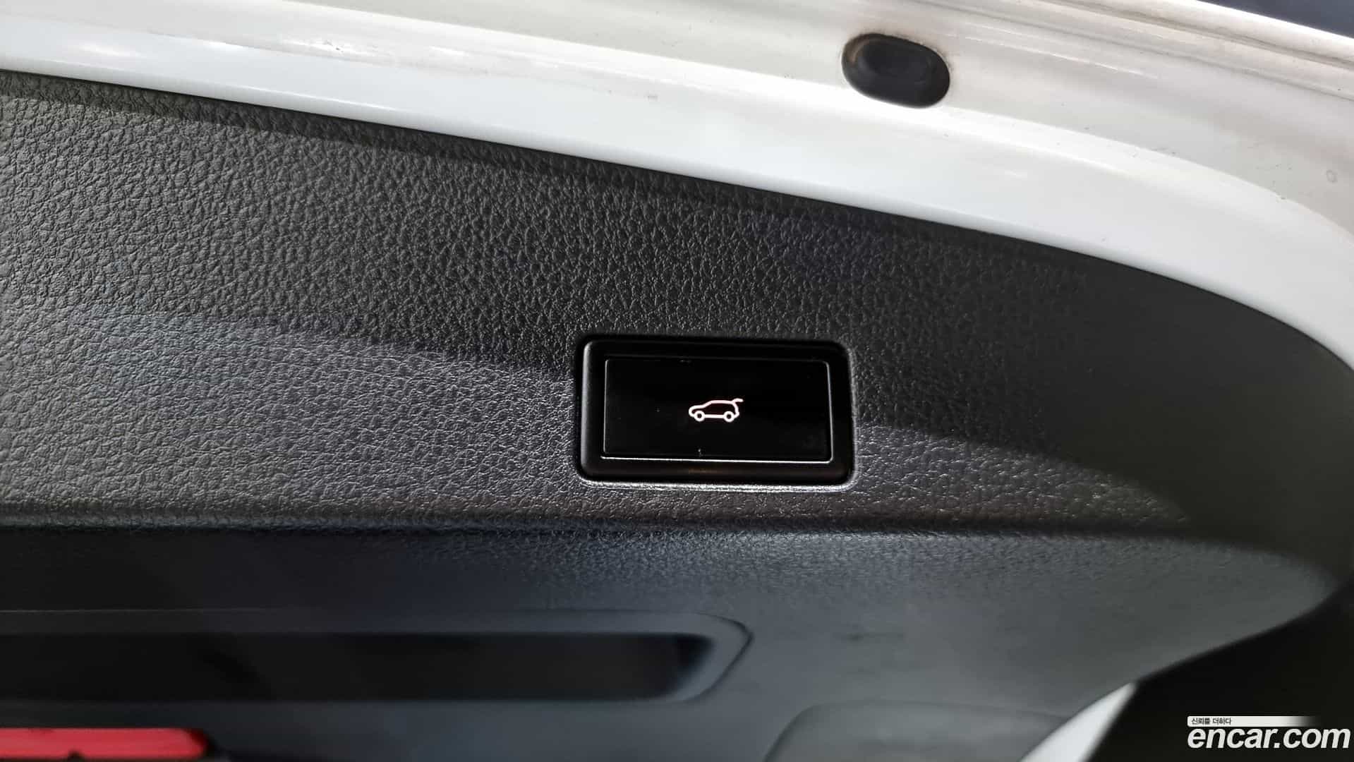 Touareg Volkswagen 2012.11-OPTION-023