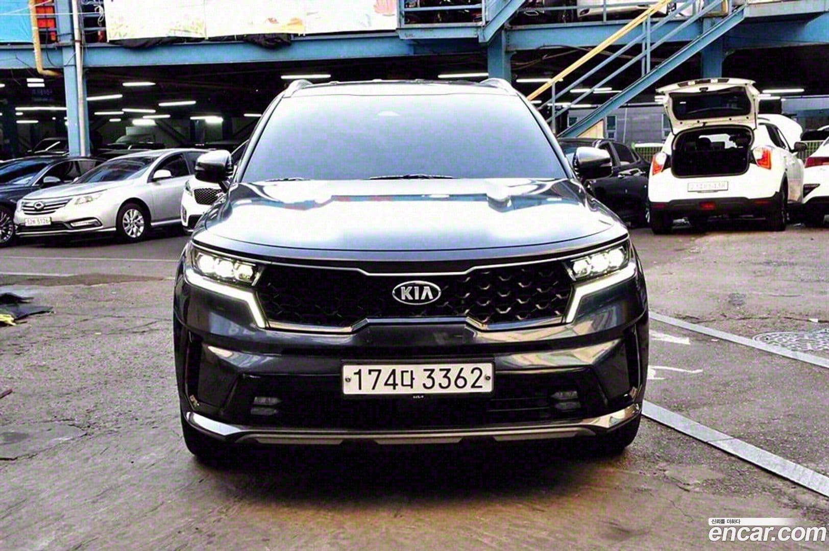 Main__Slider__Photo:Sorento Kia 2020.7-0