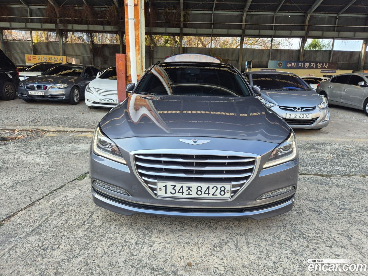 Main__Slider__Photo:Genesis Hyundai 2016.3-0