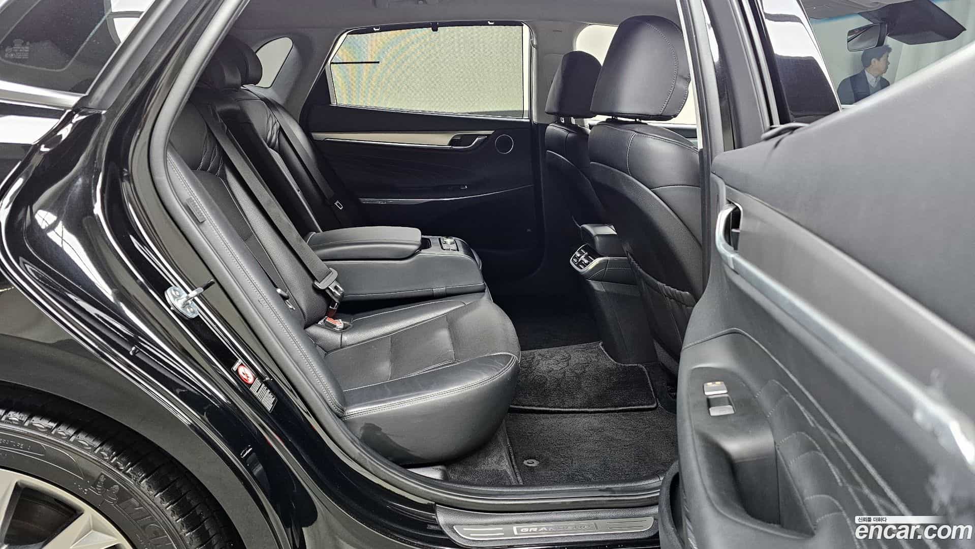 Grandeur Hyundai 2020.9-OPTION-016