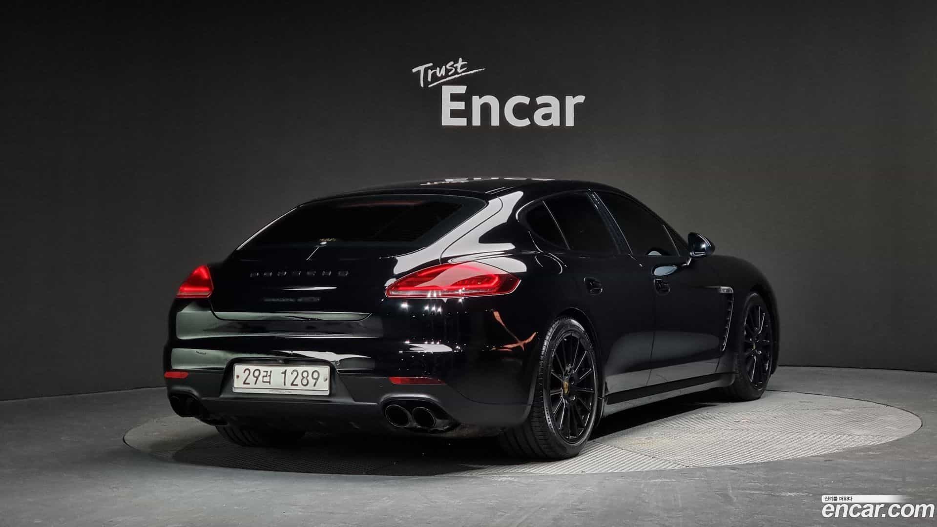 Panamera Porsche 2014.10-OUTER-002