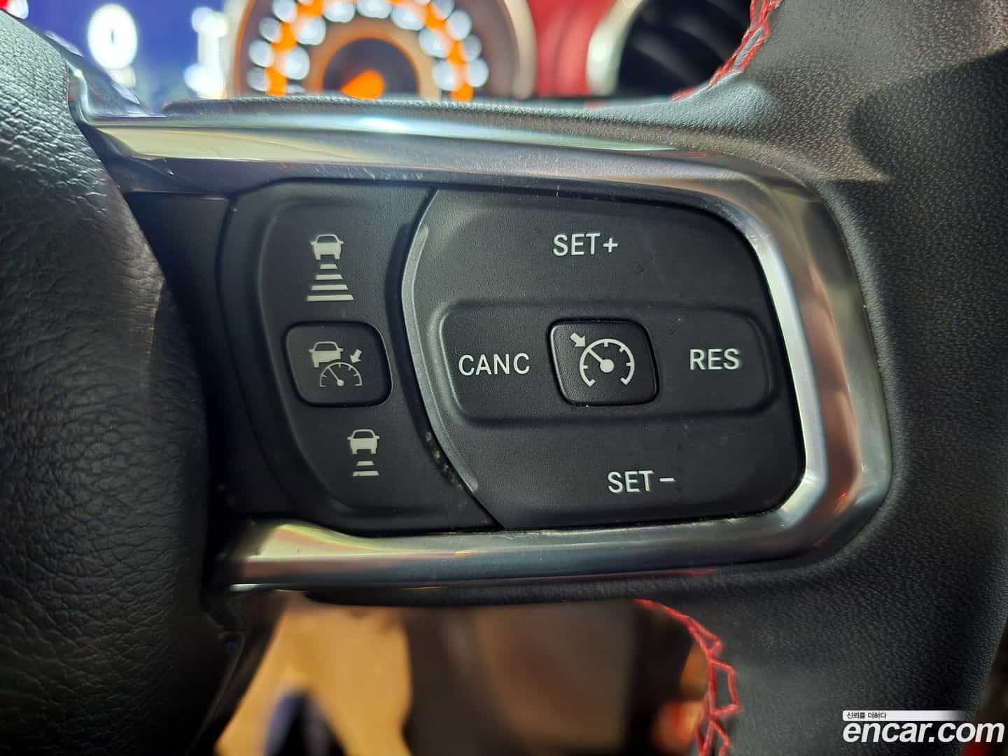 Gladiator Jeep 2023.3-OPTION-019