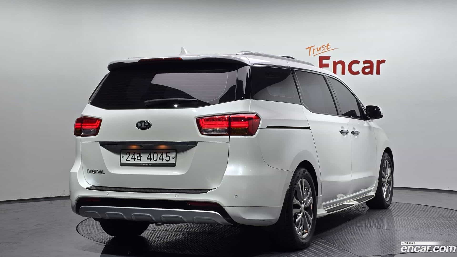 Canival Kia 2015.5-OUTER-002