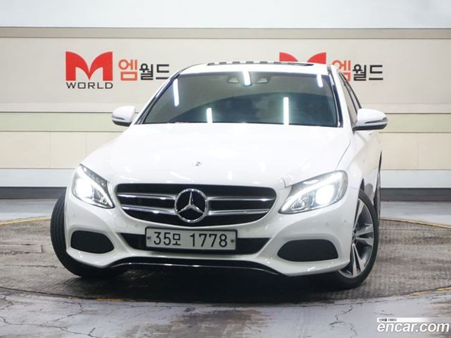 Main__Slider__Photo:C-Class Mercedes-Benz 2018.0-0