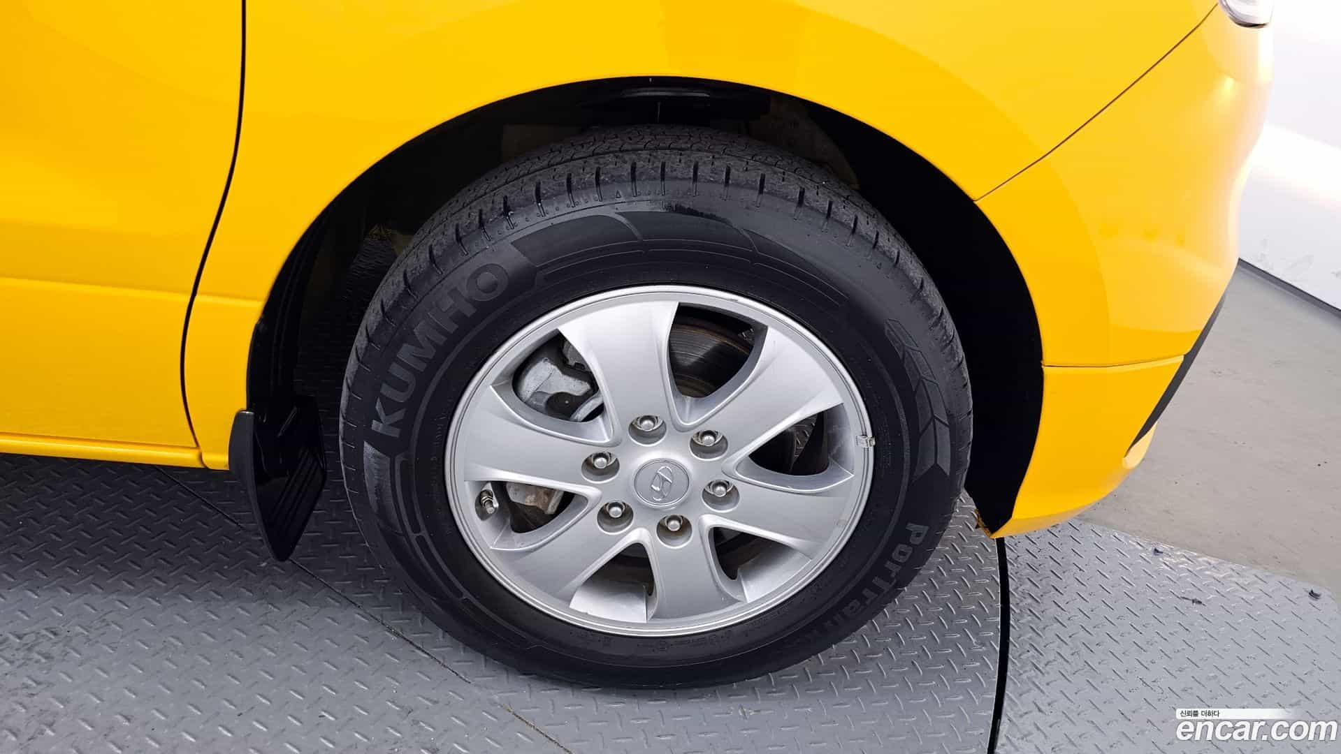 Starex Hyundai 2020.6-OUTER-005