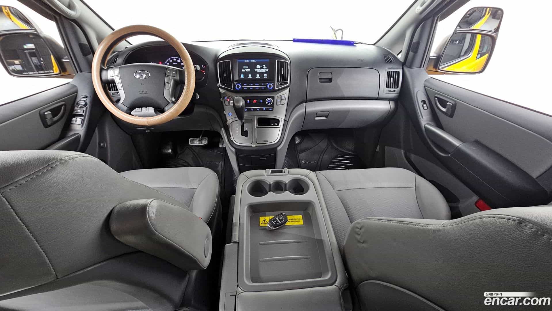Starex Hyundai 2020.6-INNER-007