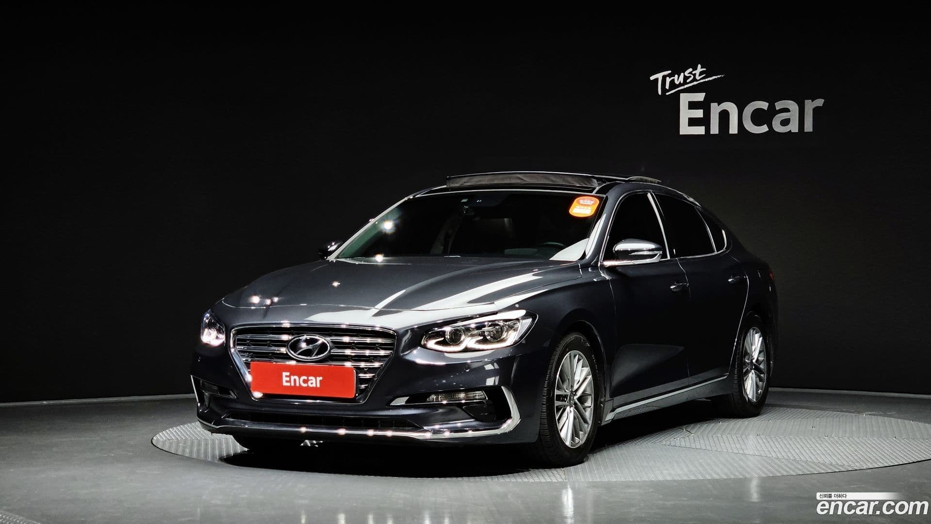 Main__Slider__Photo:Grandeur Hyundai 2017.7-0