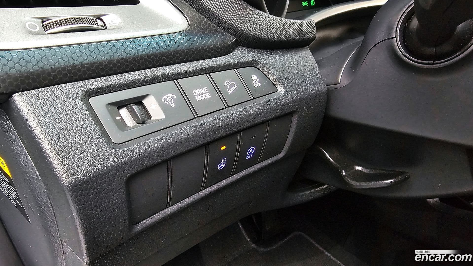 Main__Slider__Photo:Santafe Hyundai 2016.0-13