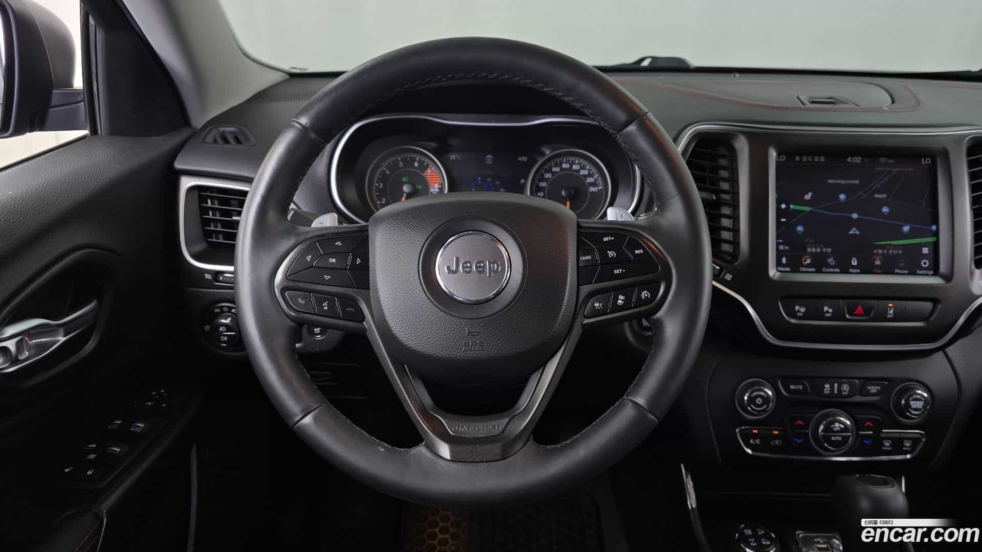 Cherokee Jeep 2020.0-OPTION-017