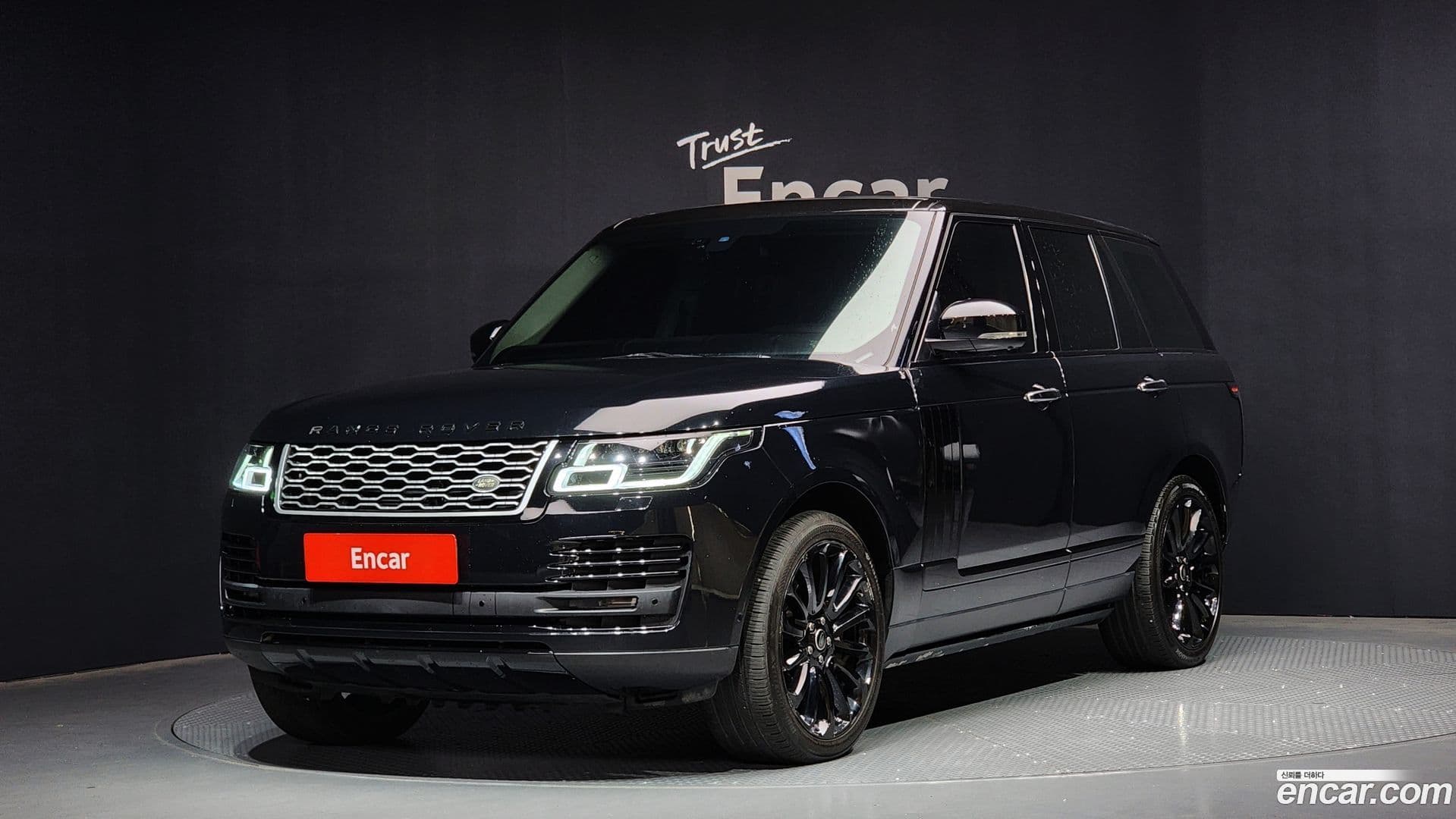 Main__Slider__Photo:Range Rover Land Rover 2014.7-0