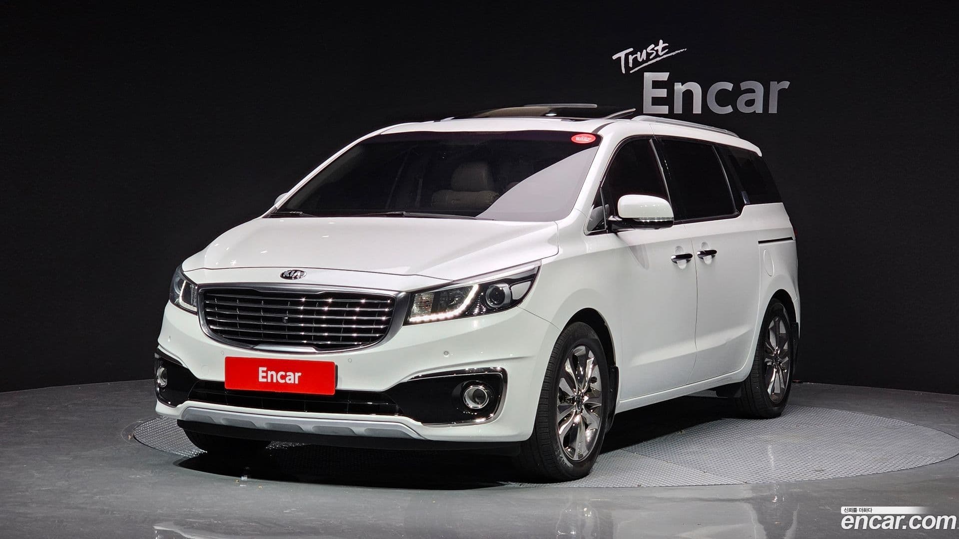 Main__Slider__Photo:Canival Kia 2018.5-0