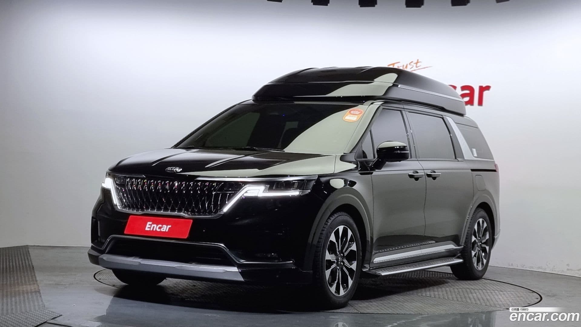 Main__Slider__Photo:Canival Kia 2021.3-0
