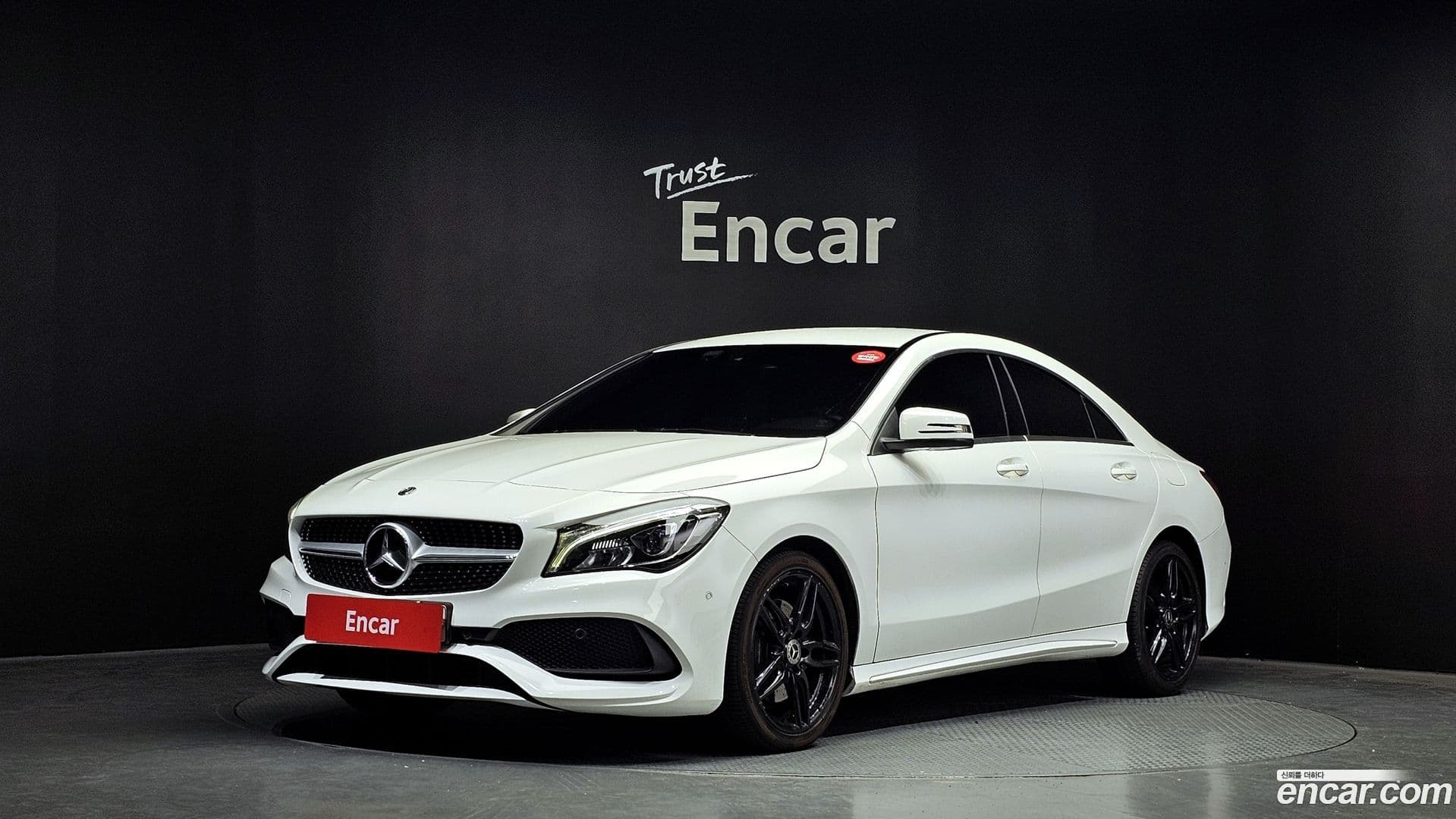 Main__Slider__Photo:CLA-Class Mercedes-Benz 2018.9-0