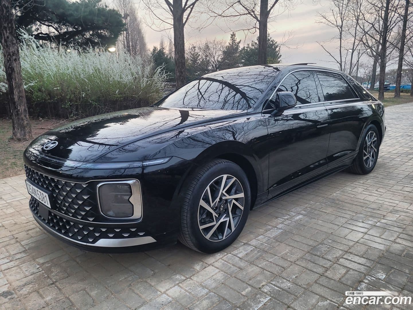 Main__Slider__Photo:Grandeur Hyundai 2023.6-0