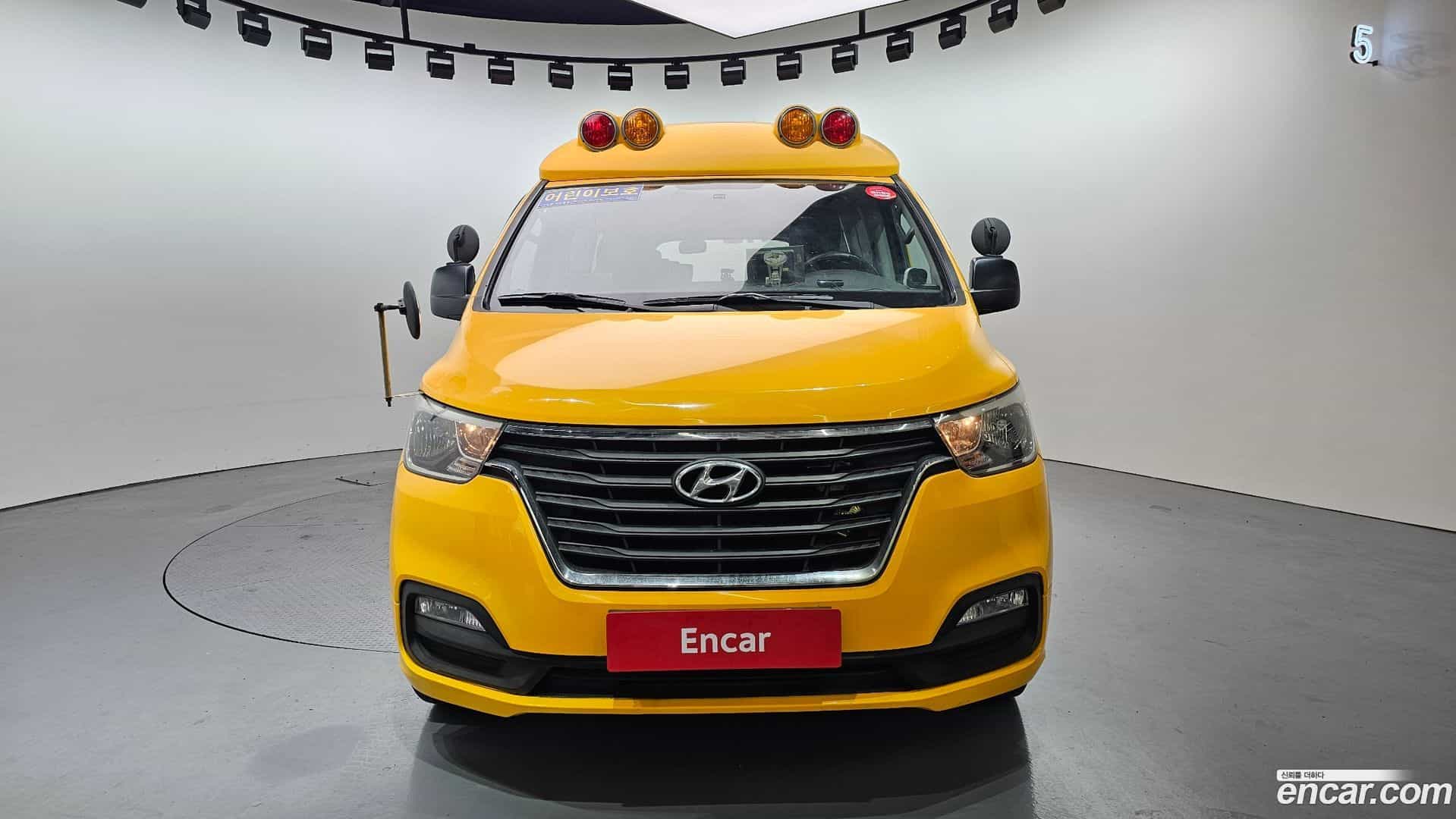 Starex Hyundai 2019.2-OUTER-003