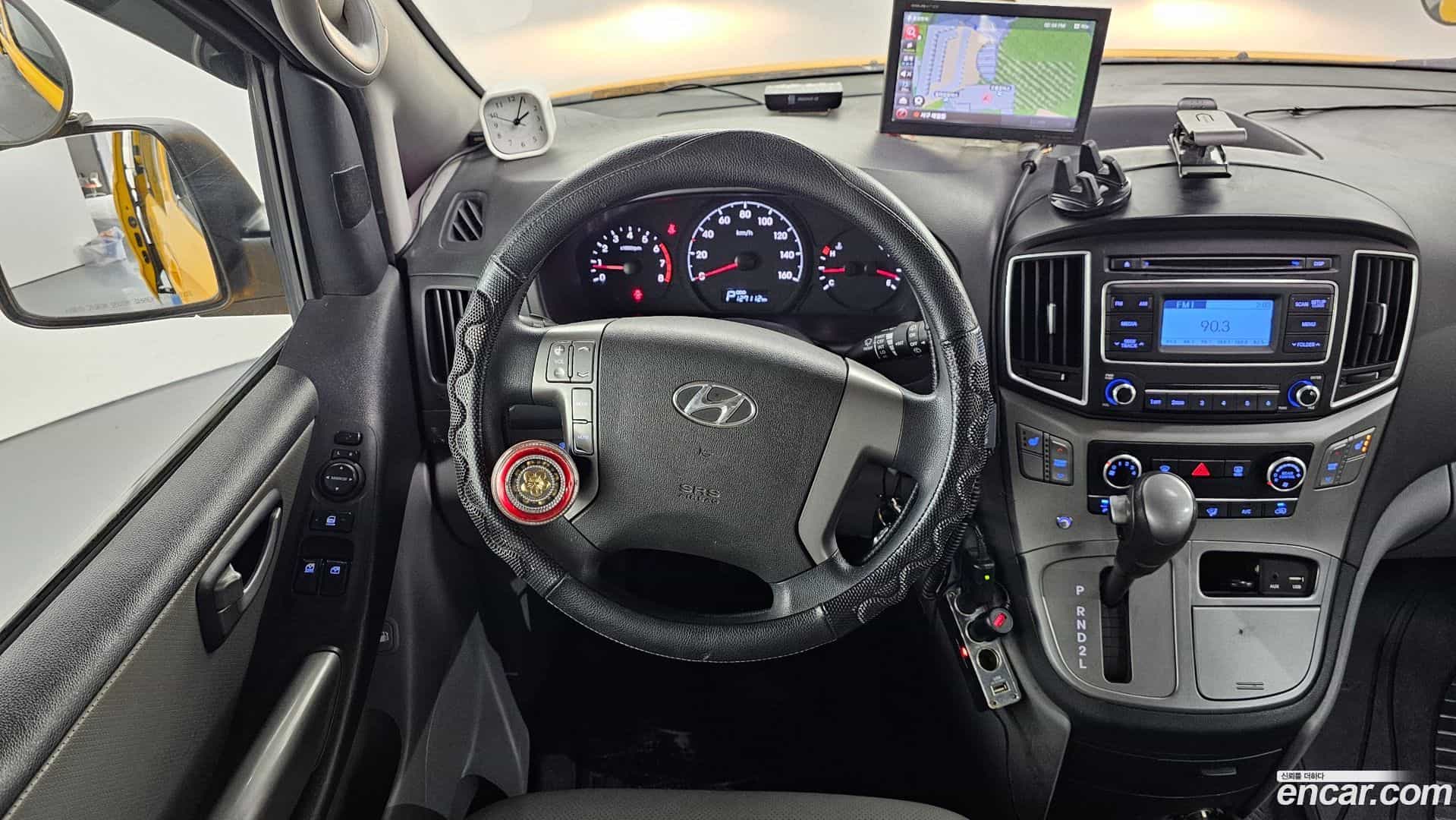 Starex Hyundai 2019.2-OPTION-016