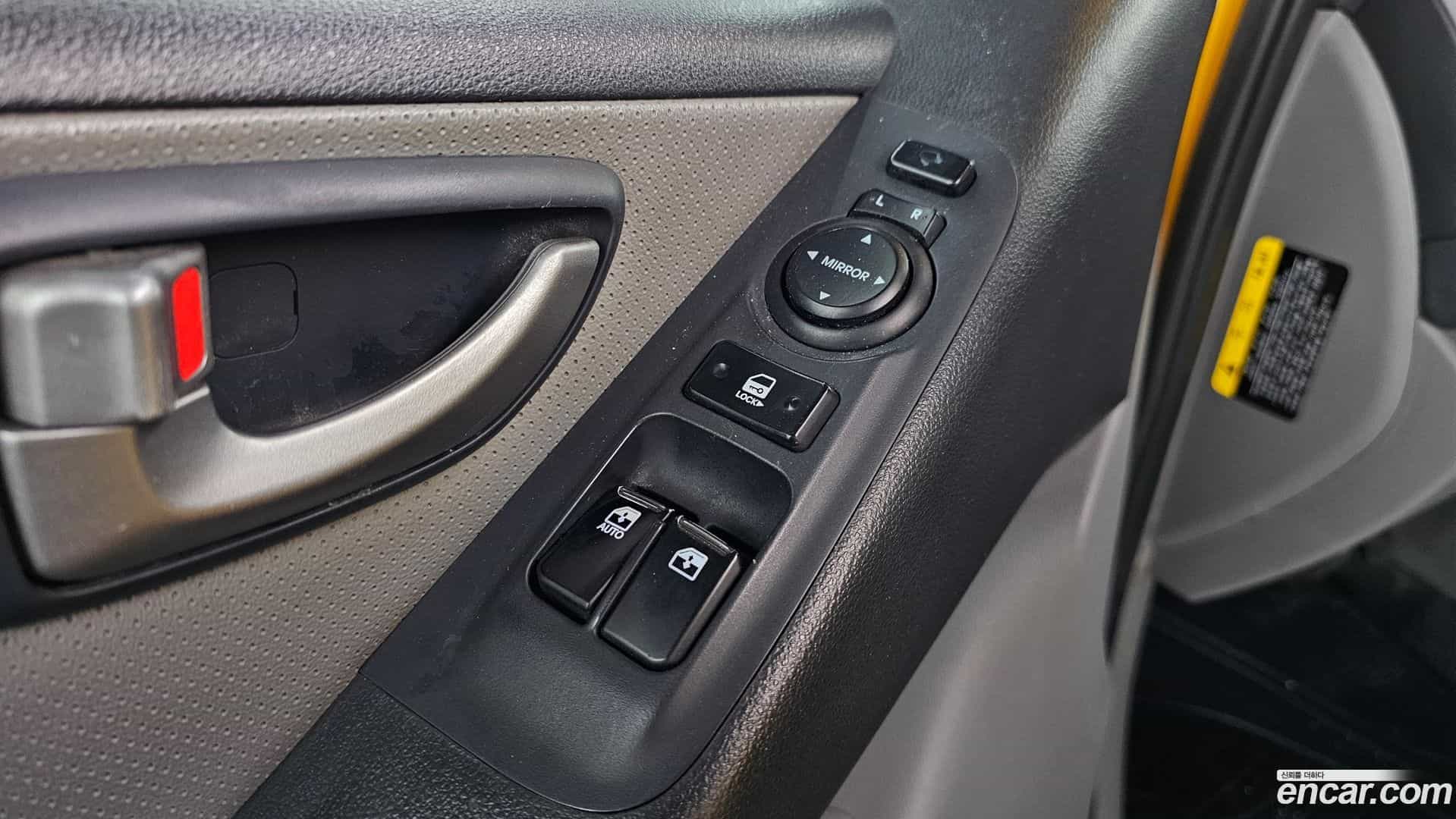 Starex Hyundai 2019.2-OPTION-019