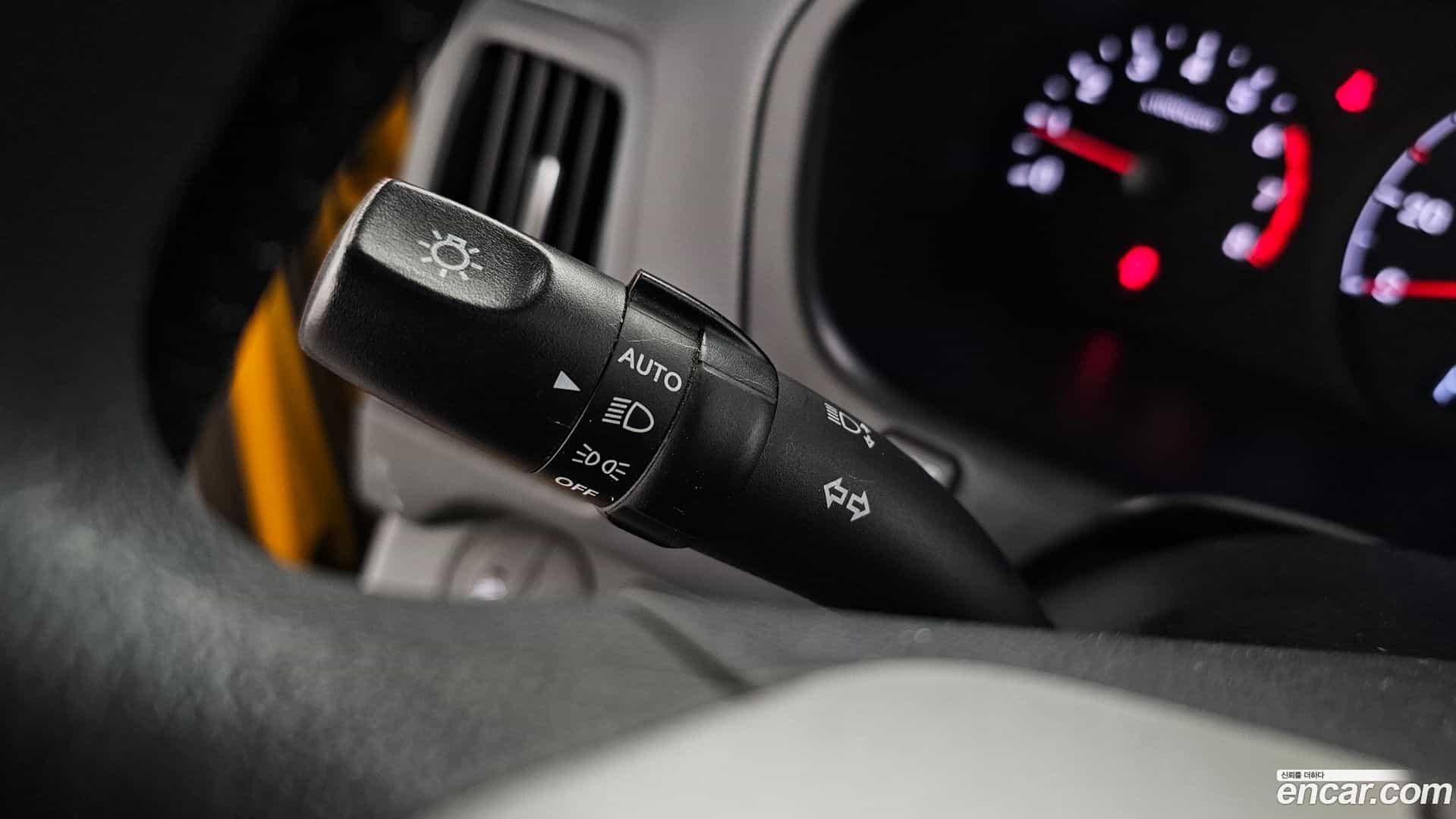 Starex Hyundai 2019.2-OPTION-020