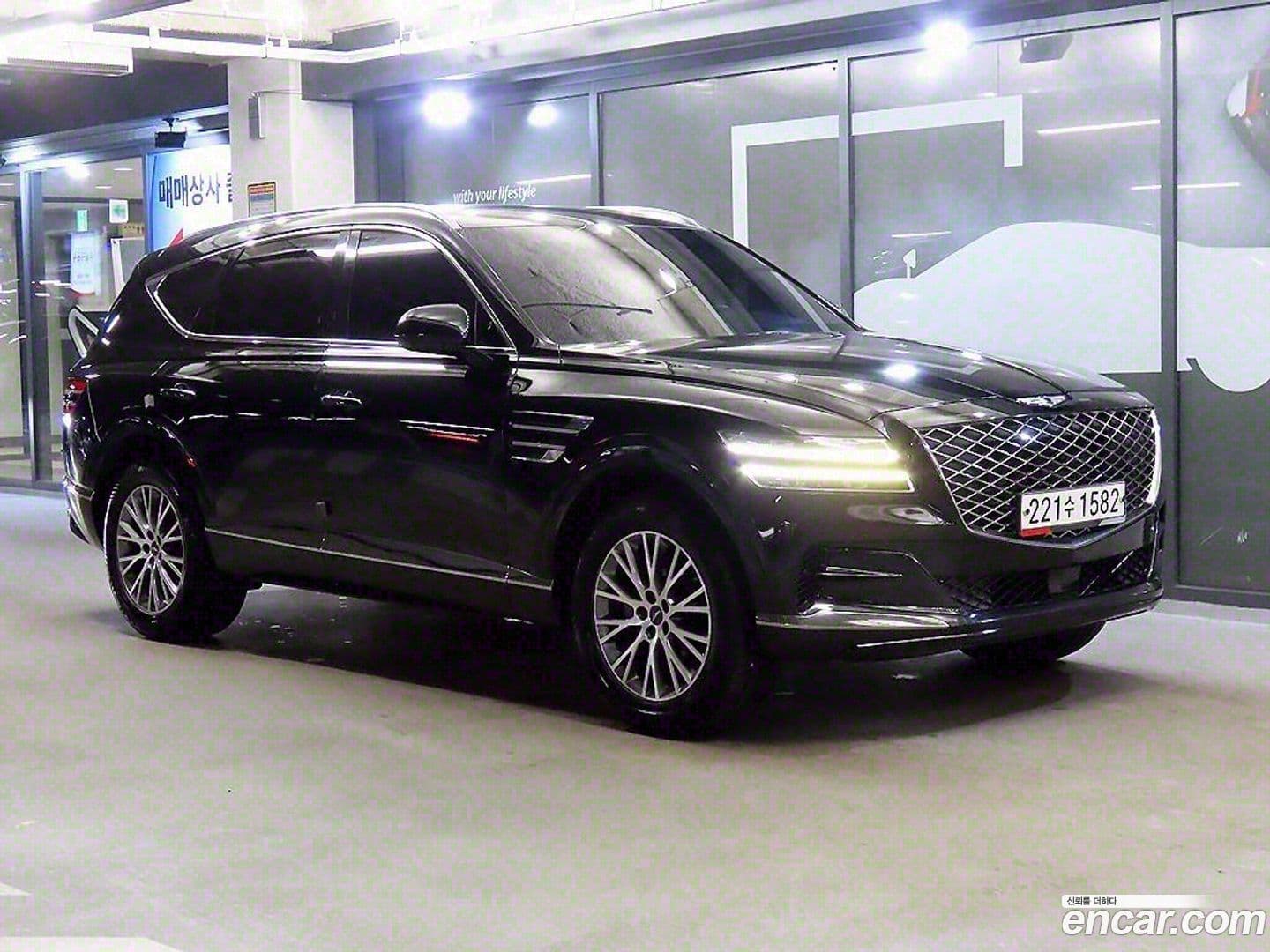 Main__Slider__Photo:GV80 Genesis 2021.3-0