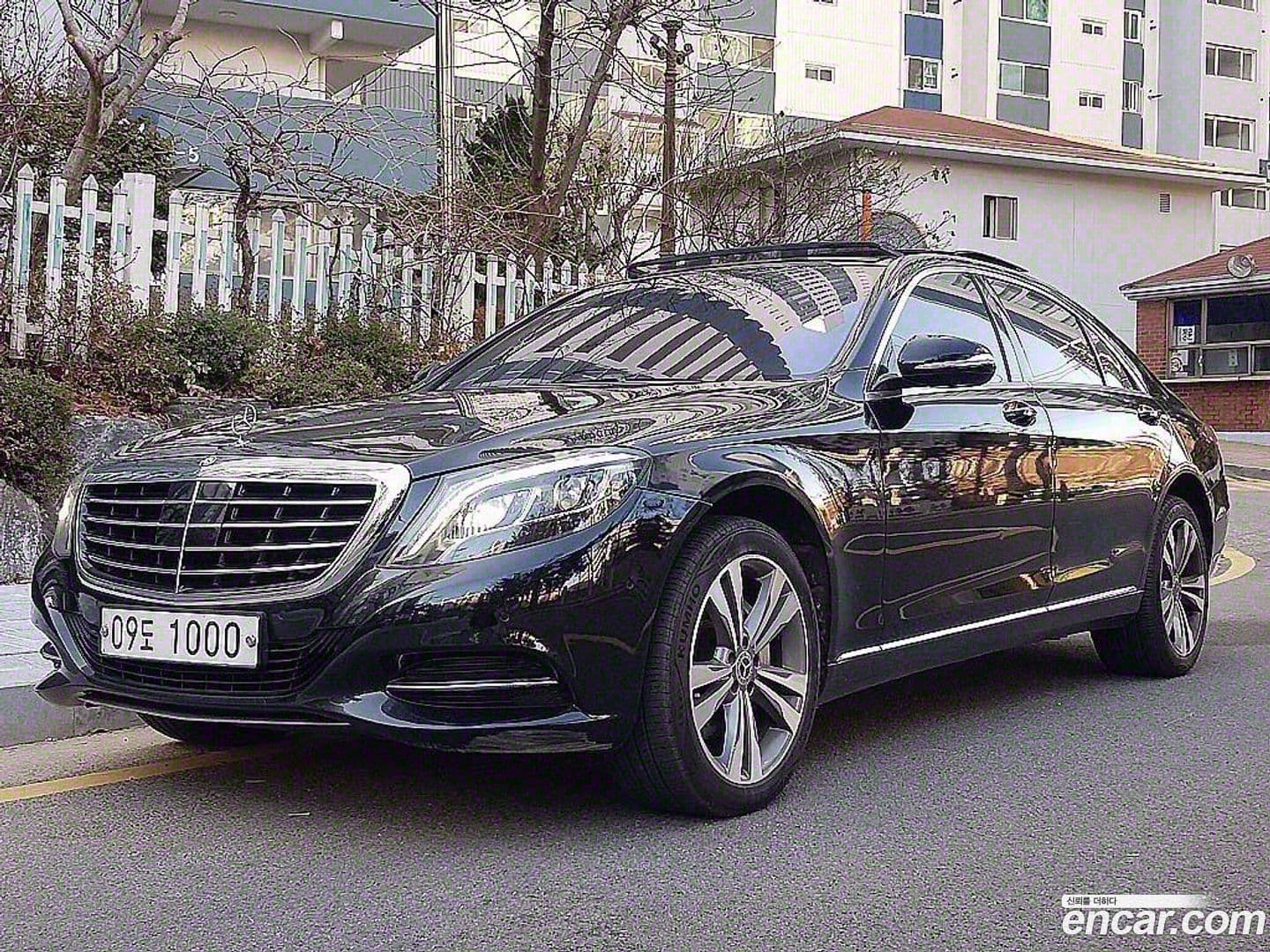 Main__Slider__Photo:S-Class Mercedes-Benz 2016.2-0
