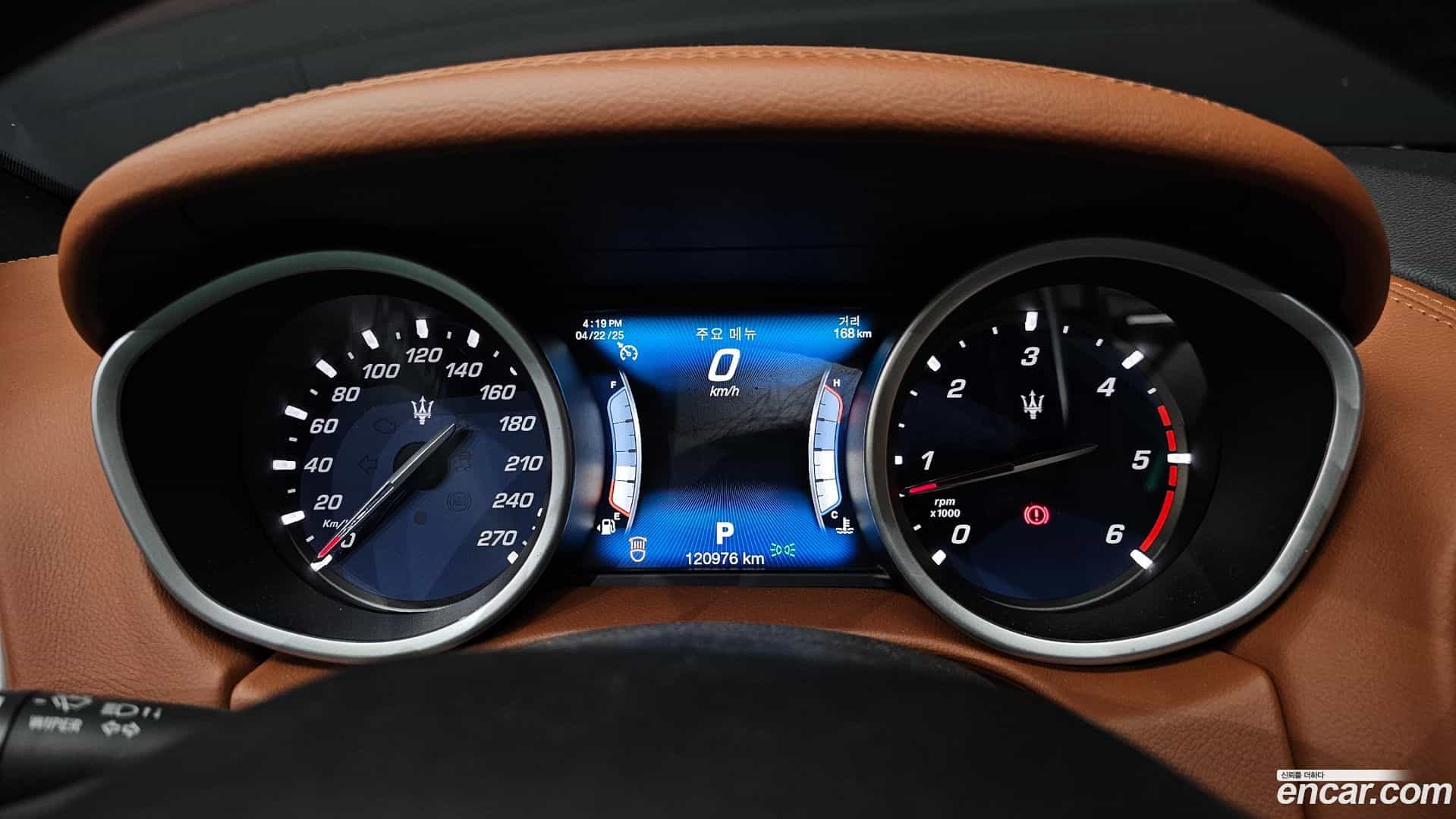 Ghibli Maserati 2017.2-INNER-008
