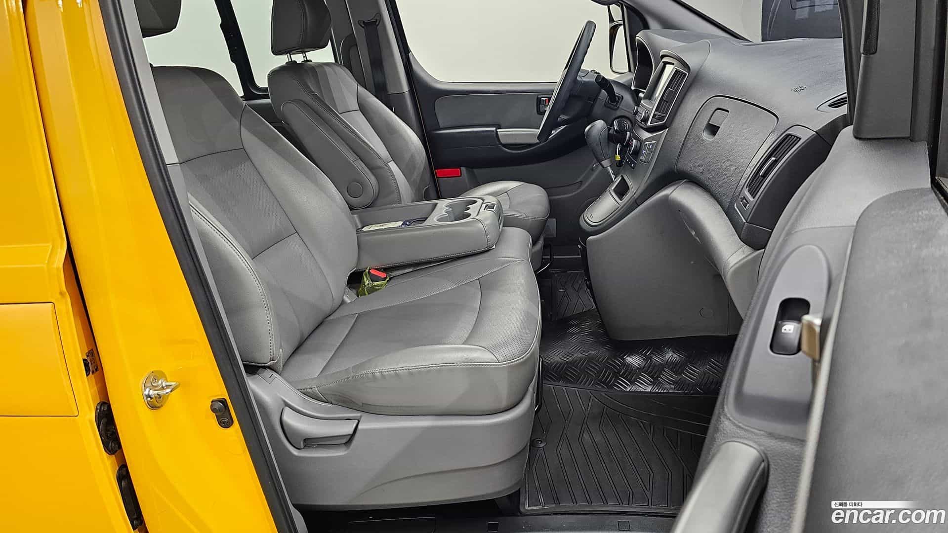 Starex Hyundai 2019.9-INNER-010