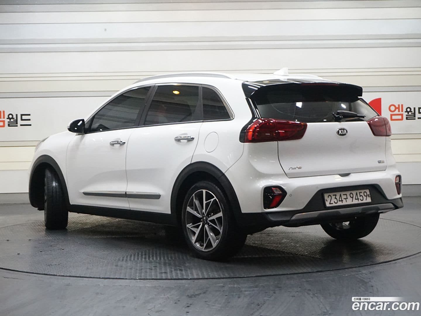 Main__Slider__Photo:Niro Kia 2020.6-0